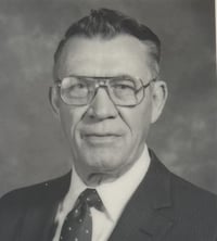 Dr._W.M._(Bill)_Warren_